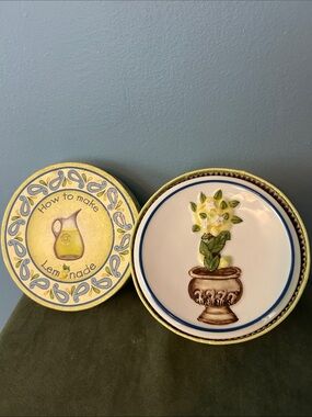 Sorrento Miniature Lemon Plates 3D Majolica -like  Yellow and Blue Set of 4 EUC